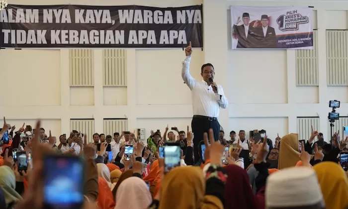 Calon presiden nomor urut 1 Anies Baswedan saat mengunjungi Samarinda, Kalimantan Timur.
