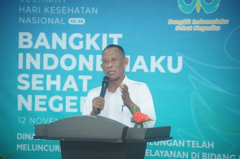 BERI ARAHAN: Bupati Bulungan Syarwani.,S.Pd.M.Si memberikan arahan pada tenaga kesehatan se-Kabupaten Bulungan saat puncak peringatan hari kesehatan nasional, beberapa waktu lalu.
