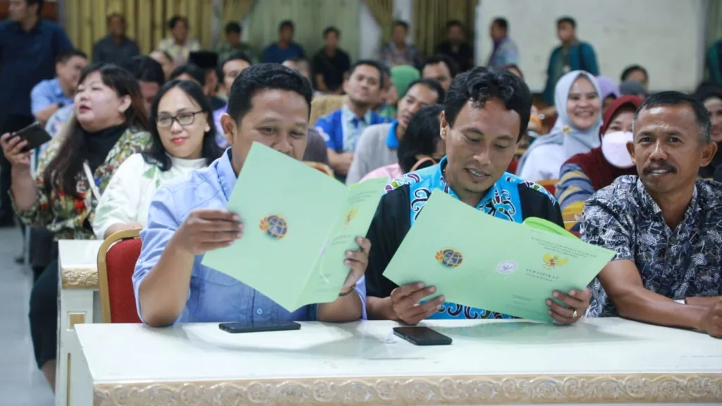 BERI KEMUDAHAN: Demi memudahkan masyarakat kecil memperoleh akses sertifikasi tanah, Pemkab Bulungan memberi kebijakan pemotongan kewajiban membayar BPHTB 50 persen untuk masyarakat berpengasilan rendah.
