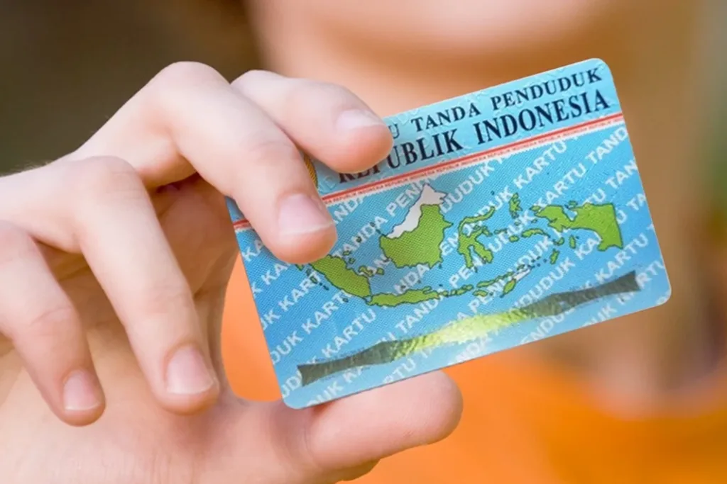 TANDA PENGENAL: Seperti yang disampikan ketua KPU Bulungan, Lili Surya sebelum datang ke TPS masyarakat wajib membawa tanda pengenal terutama KTP elektronik atau surat keterangan resmi dari Disdukcapil. Foto ilustrasi (int)