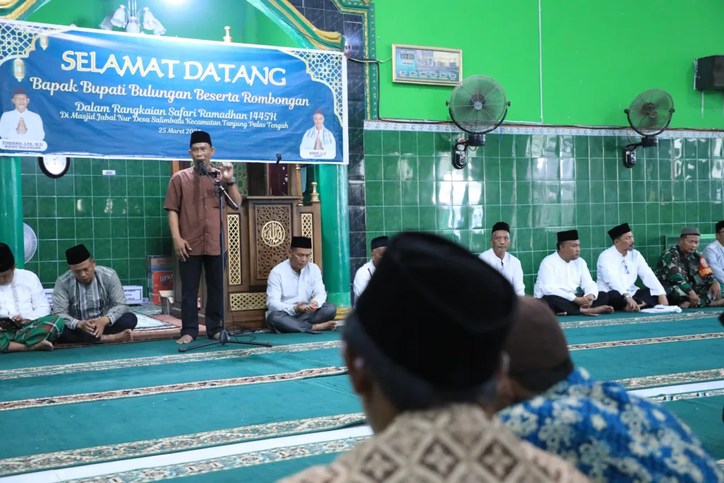SAFARI RAMADAN: Bupati Bulungan bersama perangkat daerah saat menggelar Safari Ramadan di wilayah Salimbatu Kecamatan Tanjung Palas Tengah.
