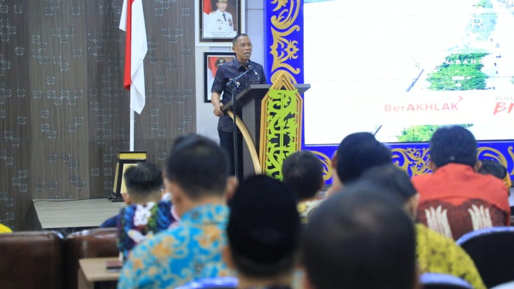 MUSRENBANG: Bupati Bulungan Syarwani, S.Pd.M.Si saat membuka Musrenbang, Rencana Pembangunan Jangka Panjang Daerah (RPJPD) Bulungan 2025 - 2045 di Ruang Tenguyun Kantor Bupati belum lama ini.