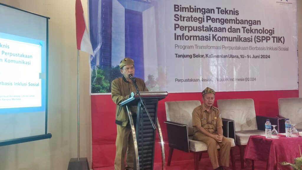 BIMTEK: Kepala Dinas Perpustakaan dan Kearsipan Kaltara membuka kegiatan Bimbingan Teknis SPP TIK bertempat di Hotel Luminor Tanjung Selor, Senin (10/06/2024). (Foto:Ist)