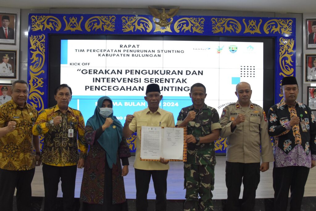 Rapat tim percepatan penurunan stunting dengan Gerakan Pengukuran dan Intervensi Serentak Pencegahan stunting tahun 2024 di Ruag Tenguyun Kantor Bupati, Jumat (21/6/2024).