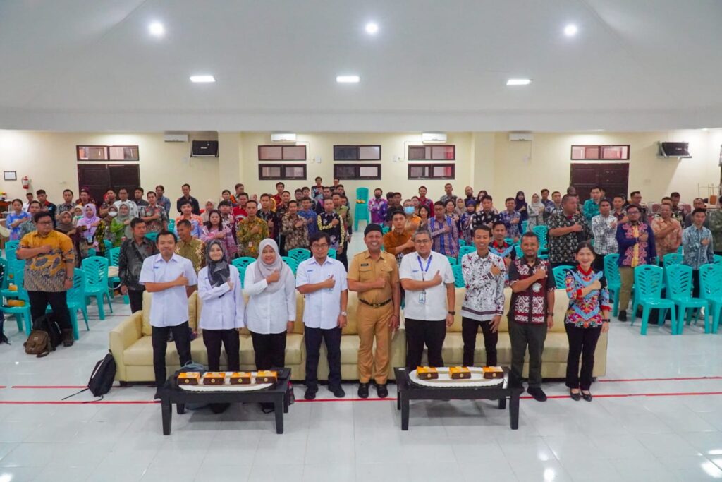 PENINGKATAN KOMPETENSI : Plt. Kepala DKISP Kaltara, H Iskandar, S.IP, M.Si menghadiri Pelatihan GTA Digital Talent Scholarship Tahun 2024 di aula SMA Negeri 1 Tarakan, Senin, (1/7/2024).