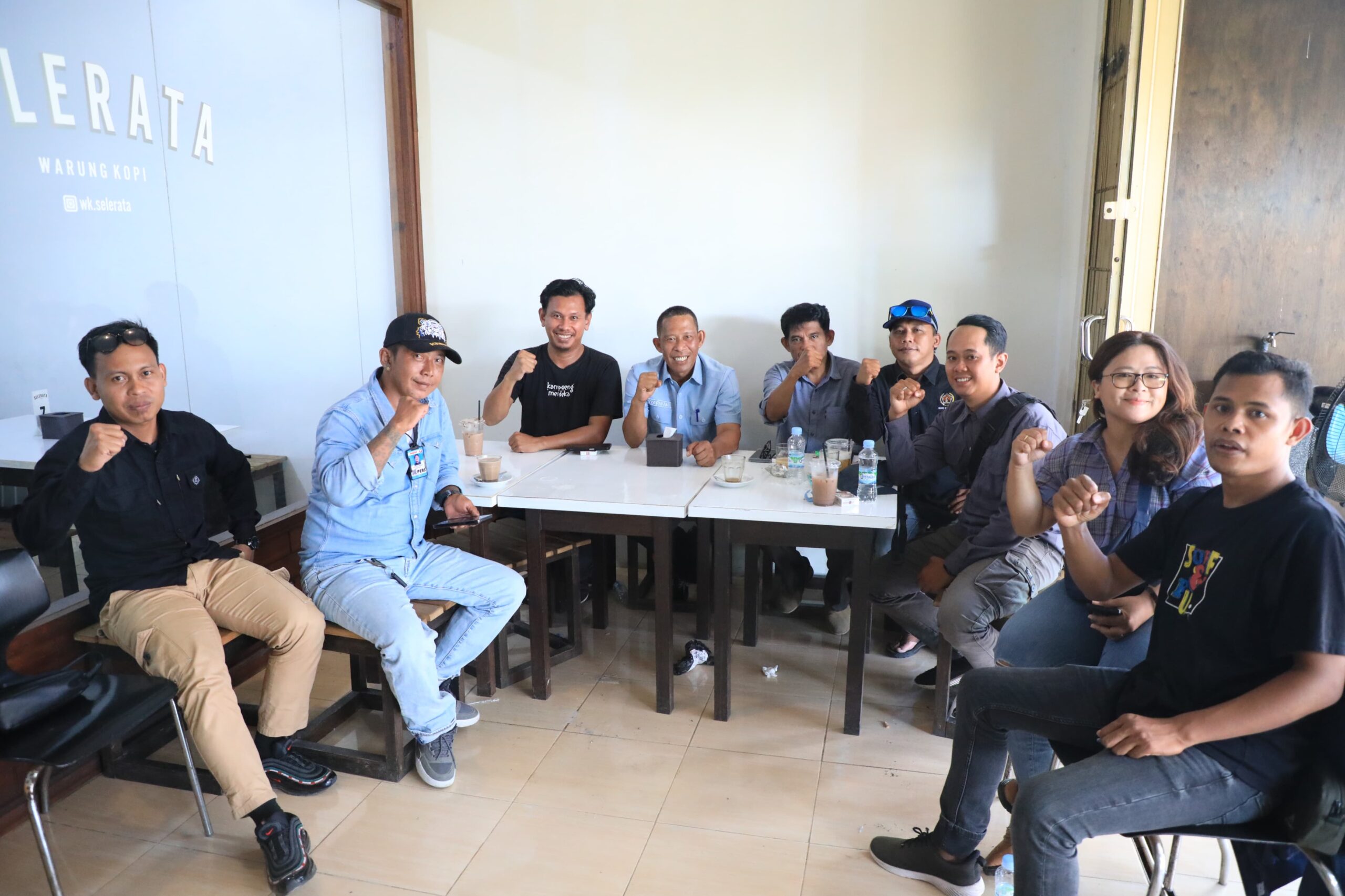 AUDIENSI: Bupati Bulungan, Syarwani saat menerima audiensi para jurnalis Bulungan, terkait rencana pembentukan struktur organisasi PWI Bulungan.