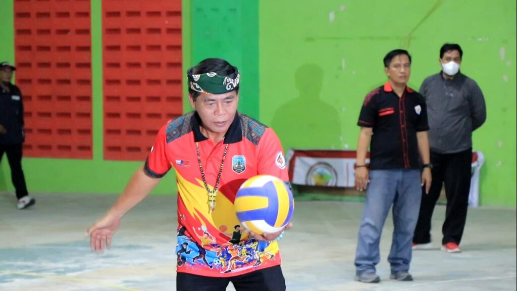 RESMI DIGELAR : Gubernur Kaltara, DR (HC) H Zainal A Paliwang, M.Hum membuka pelaksanaan Popda ke-1 Kaltara di Tarakan, Rabu (24/7/24) malam.