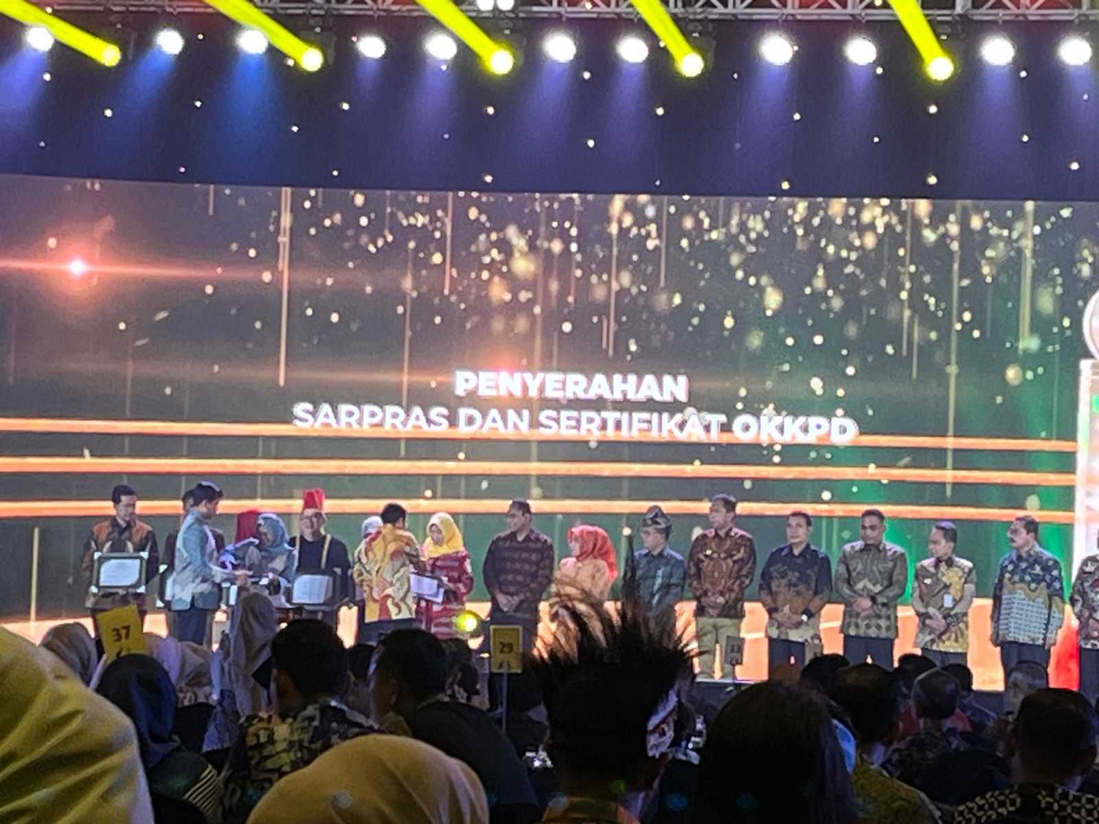 PENGHARGAAN : Piagam penghargaan Bapanas Award yang diterima Provinsi Kaltara.