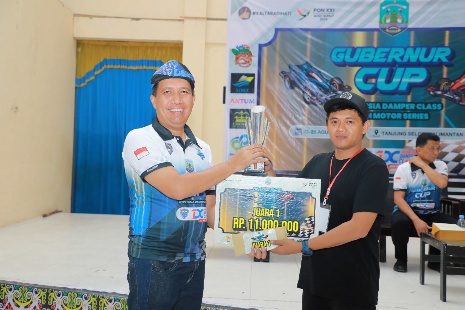 MINI 4WD : Plt Kepala Dispora Kaltara, Ir Yosua Batara Payangan, ST, MT menghadiri penutupan Tamiya Damper Style Mini 4WD Gubernur Cup 2024 dilangsungkan di ruang aula SMA Negeri 1 Tanjung Selor, Ahad (25/8/2024).