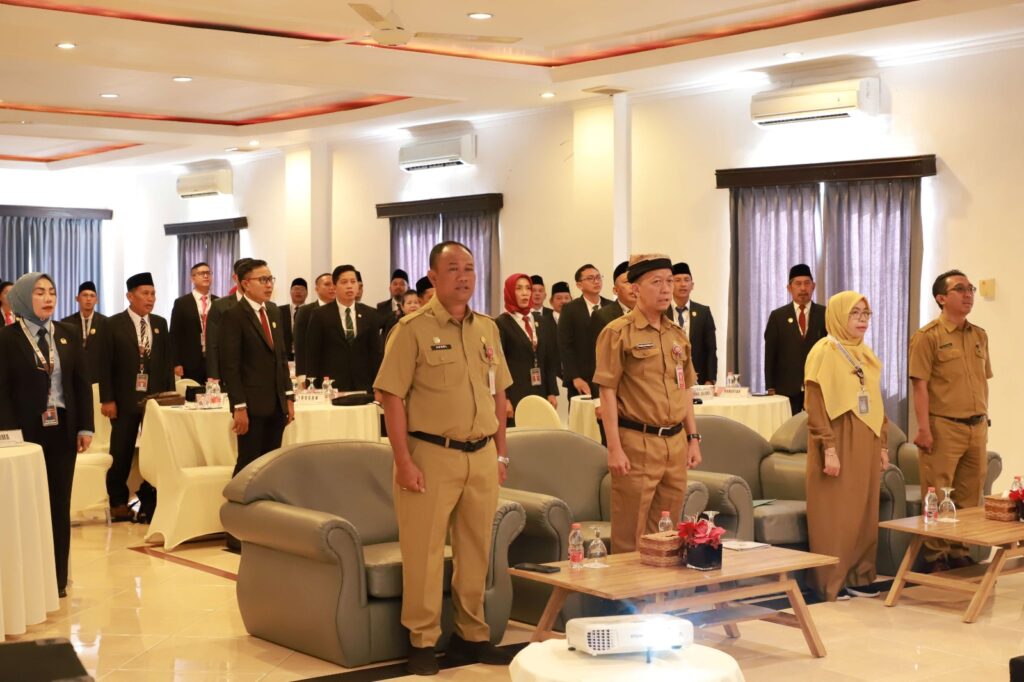 PEMBEKALAN: BPSDM Kaltara kembali gelar orientasi Anggota DPRD se-Kaltara Periode 2024-2029. Acara dibuka oleh Staf Ahli Gubernur, Ir. H. Syahrullah Mursalin, M.P., di Hotel Crown, Tanjung Selor, Selasa (10/9/2024).