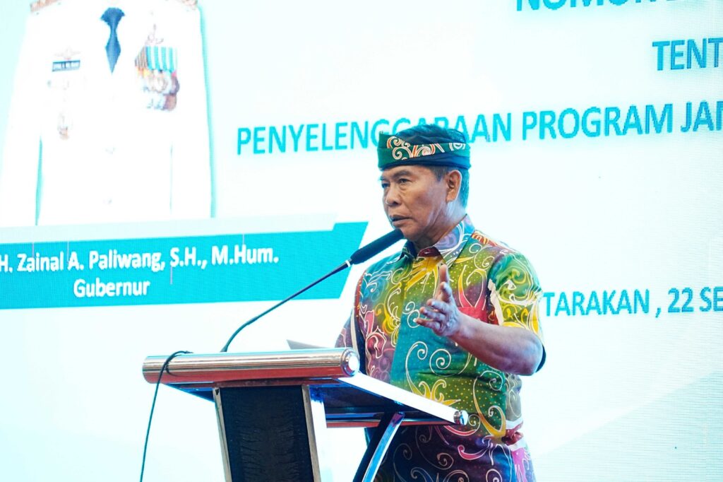 JAMINAN SOSIAL : Gubernur Kaltara, Dr. H. Zainal A. Paliwang, SH, M.Hum, saat meluncurkan dan meresmikan Peraturan Daerah (Perda) Nomor 11 Tahun 2024 Tentang Penyelenggaraan Program Jaminan Sosial Ketenagakerjaan, di Hotel Tarakan Plaza, Ahad (22/9).