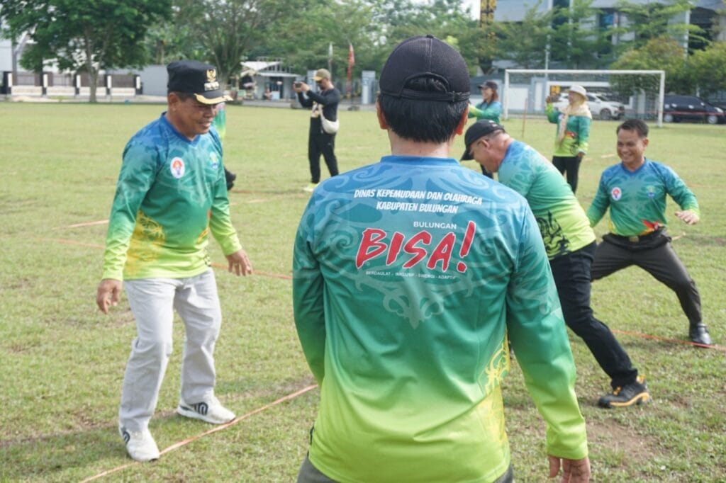PERMAINAN TRADISIONAL: Dinas Kepemudaan, Olahraga dan Pariwisata Kabupaten Bulungan melaksanakan Lomba Olahraga Tradisional tingkat Pelajar SMP sederajat di Lapangan Ahmad Yani, Tanjung Selor pada Rabu (30/10).
