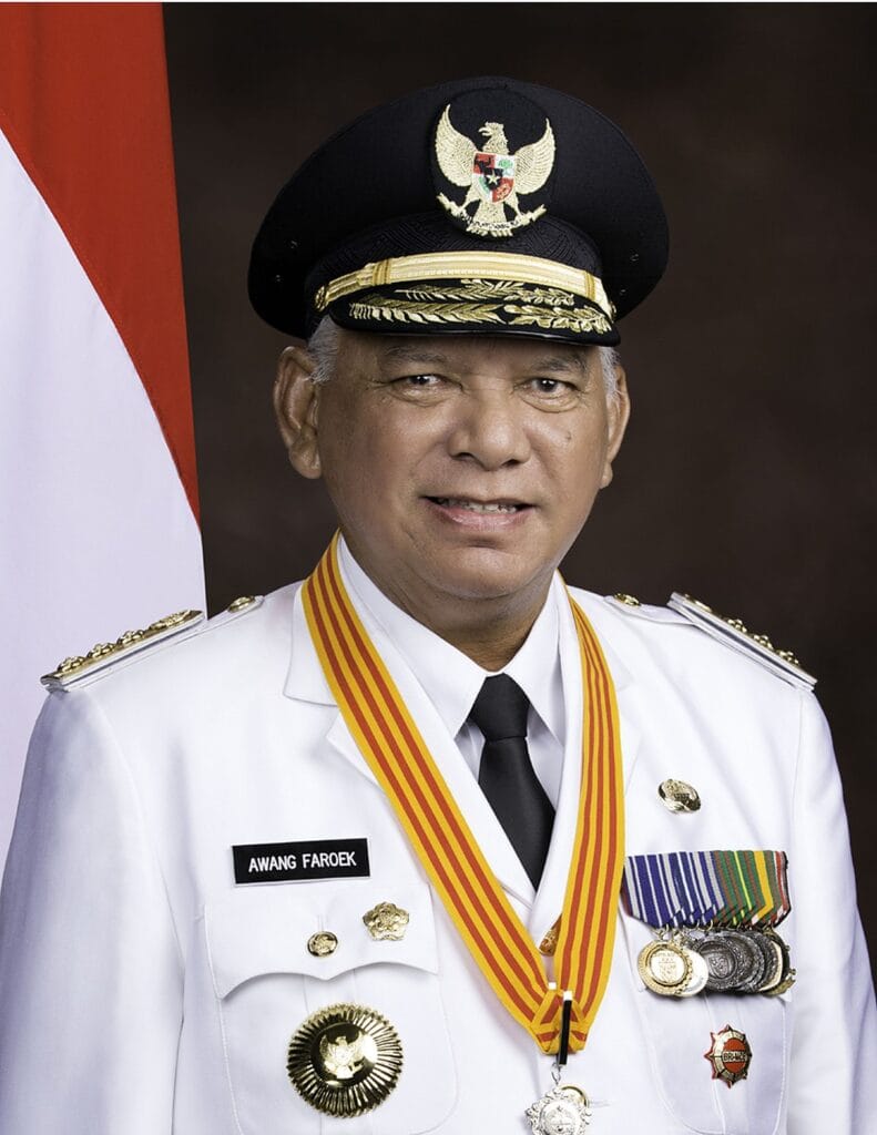H. Awang Faroek Ishak, yang pernah menjabat sebagai Gubernur Kalimantan Timur selama dua periode (2008-2013 dan 2013-2018)