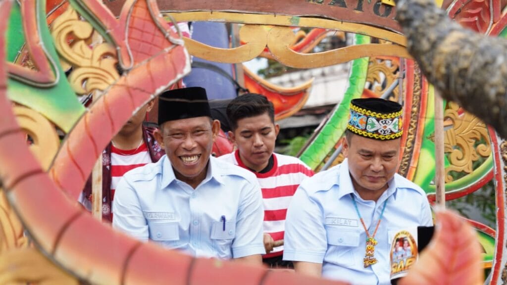 PEMENANG: Sesuai data rekapitulasi KPU Bulungan Syarwani-Kilat unggul 26.696 suara dari Paslon Datu Iman - Ashe, jika tidak ada upaya hukum sengketa hasil Pelkada Bulungan sudah dipastikan Syarwani dan Kilat yang akan memimpin Bulungan 5 tahun kedepan.