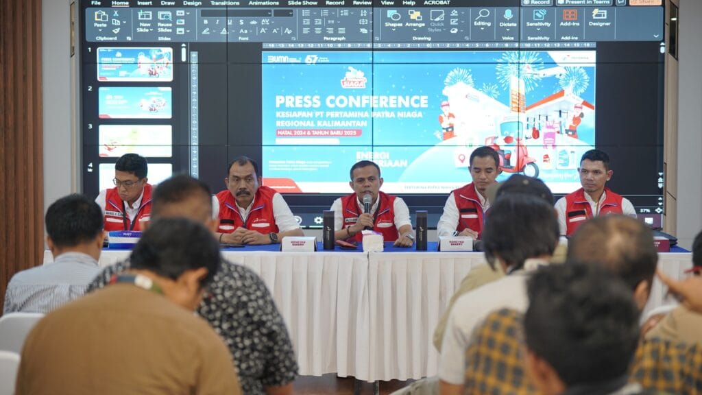 CONFERENSI PERS: Executive General Manager (EGM) PT Pertamina Patra Niaga Regional Kalimantan Alexander Susilo dalam press conference yang dilaksanakan di Kantor PT Pertamina Patra Niaga Regional Kalimantan di Balikpapan, pada Senin (16/12)