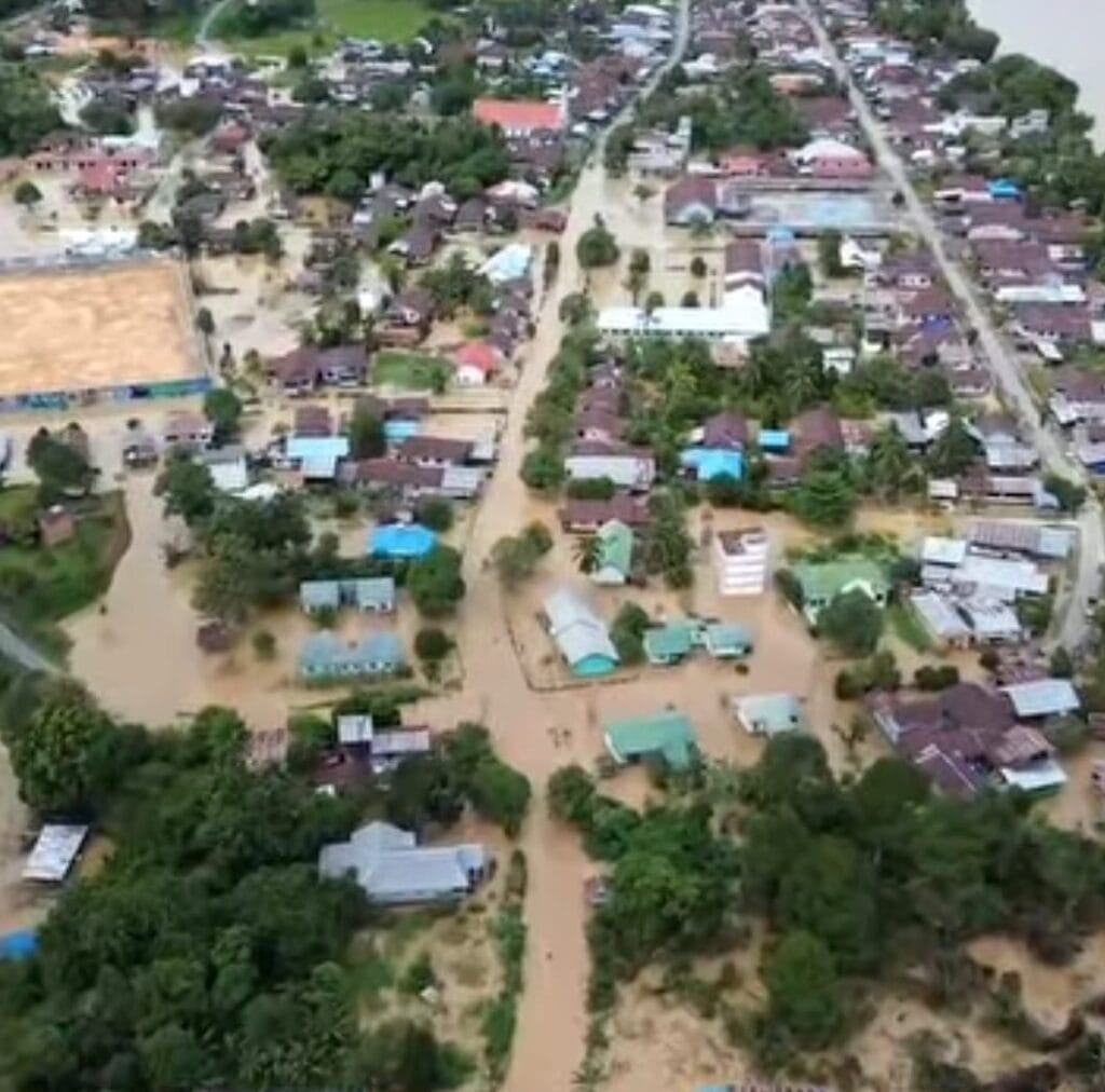 Banjir merendam beberapa wilayah di Malinau dalam beberaapa hari terakhir, BPBD meminta masyarakat tingkatkan kewaspadaan.