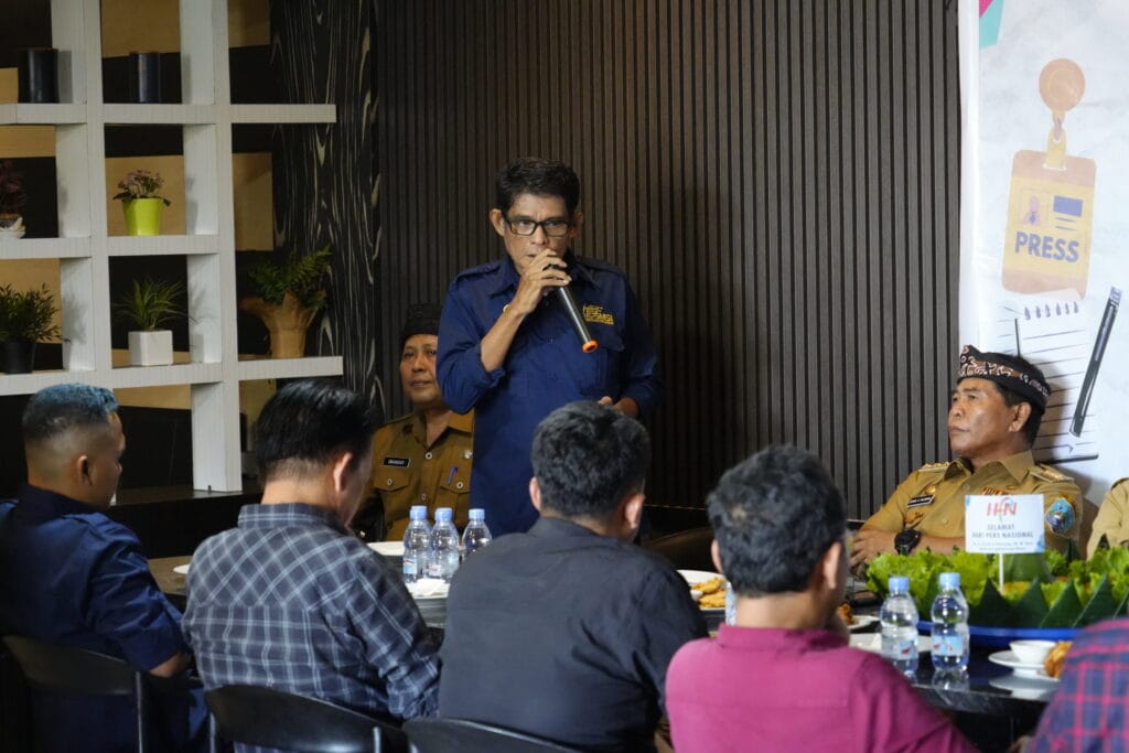 PERINGATAN HPN 2025: Ketua SMSI Kaltara, Victor Ratu, menyampaikan di hadapan tamu undangan dan Insan pers terkaait pentingnya Uji Kompetensi Wartawan (UKW).