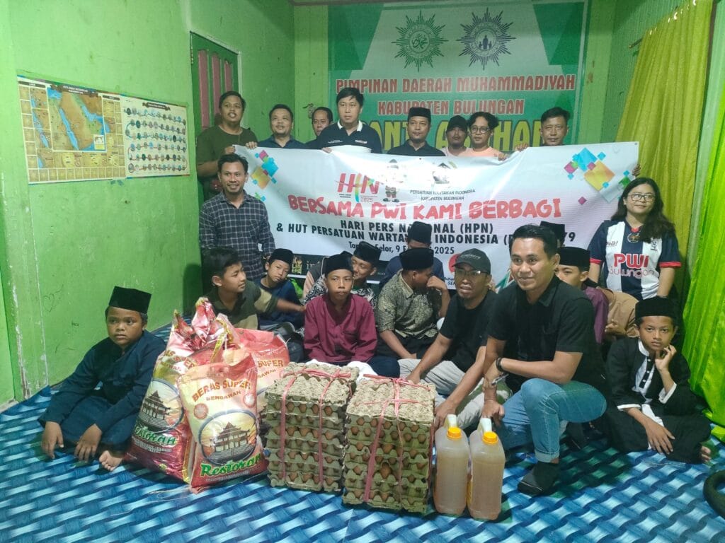 BAKTI SOSIAL: Persatuan Wartawan Indonesia (PWI) Kabupaten Bulungan menggelar kegiatan bakti sosial bertajuk “Bersama PWI Kami Berbagi”, memperingati Hari Pers Nasional (HPN) 2025 yang jatuh setiap 9 Februari