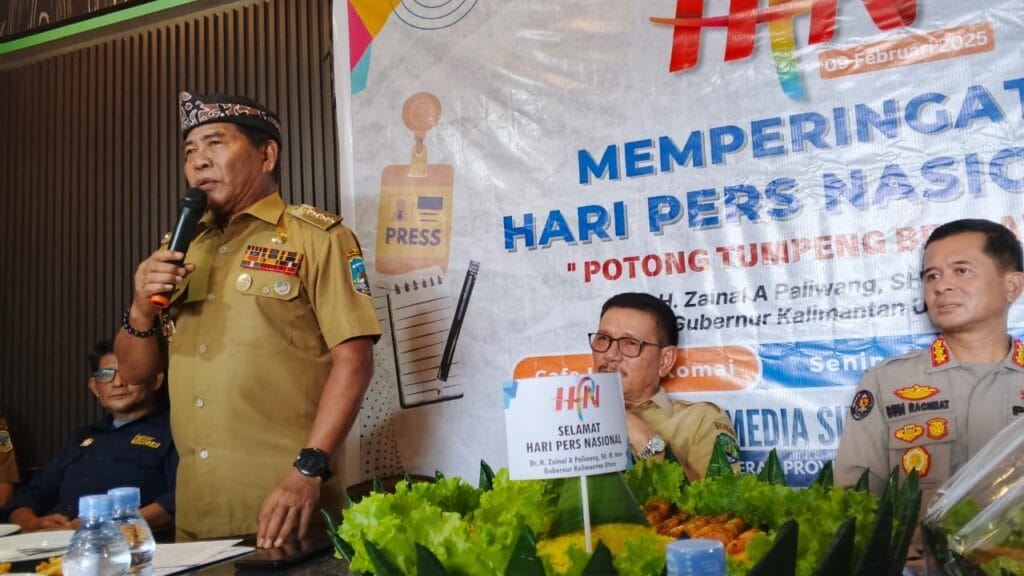 Gubernur Kalimantan Utara (Kaltara), Dr. H. Zainal A. Paliwang, S.H., M.Hum., menghadiri acara peringatan Hari Pers Nasional (HPN) 2025 diselenggarakan oleh Serikat Media Siber Indonesia (SMSI) Provinsi Kalimantan Utara berlangsung di Cafe Leppa'Komai, Senin (10/2).