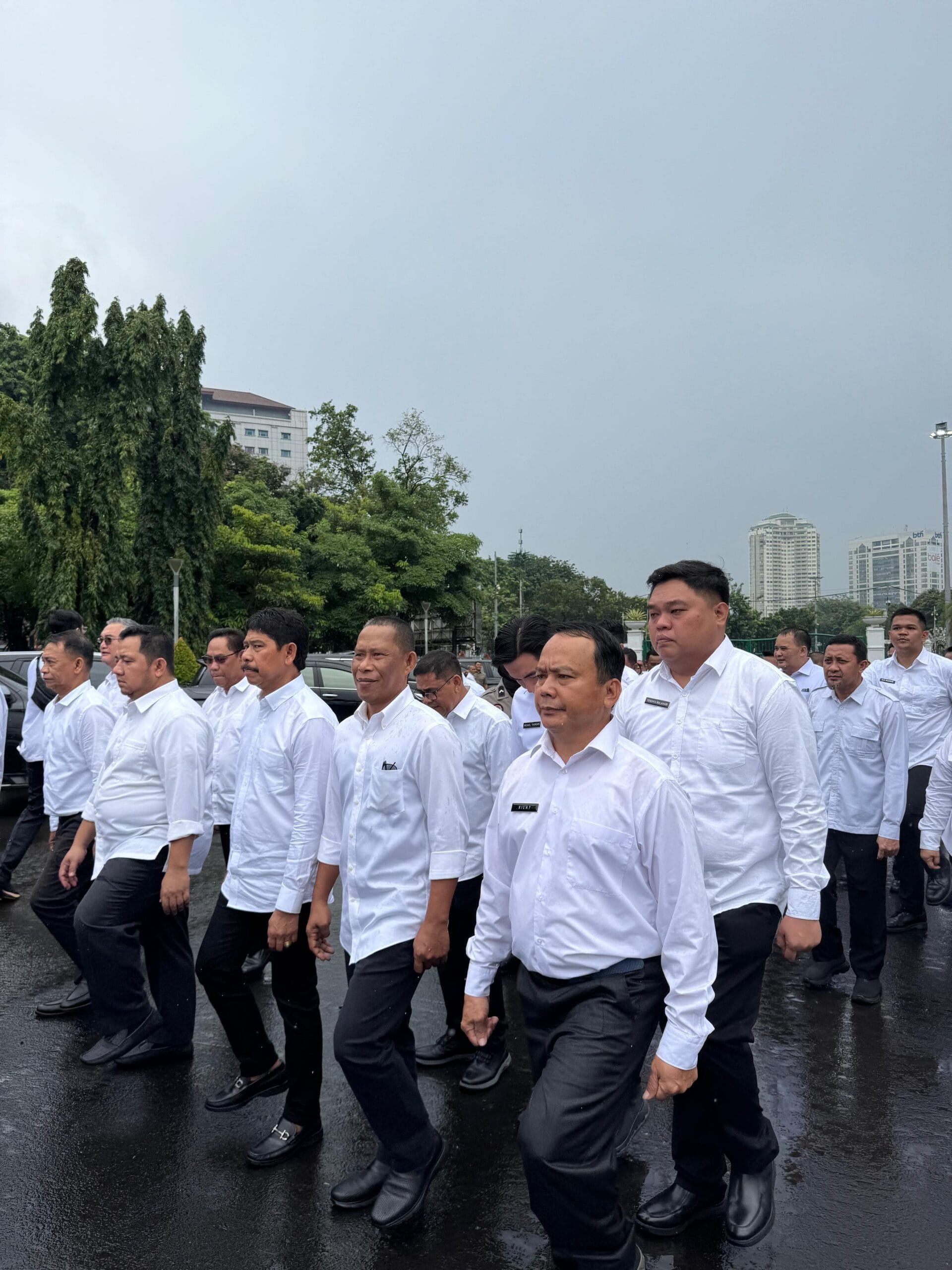 GLADI BERSIH: Sebelum proses pelantikan seluruh kepala daerah terpilih termasuk pasangan Bupati dan Wakil Bupati Bulungan terpilih mengikuti gladi bersih hingga baris berbaris di Jakarta.