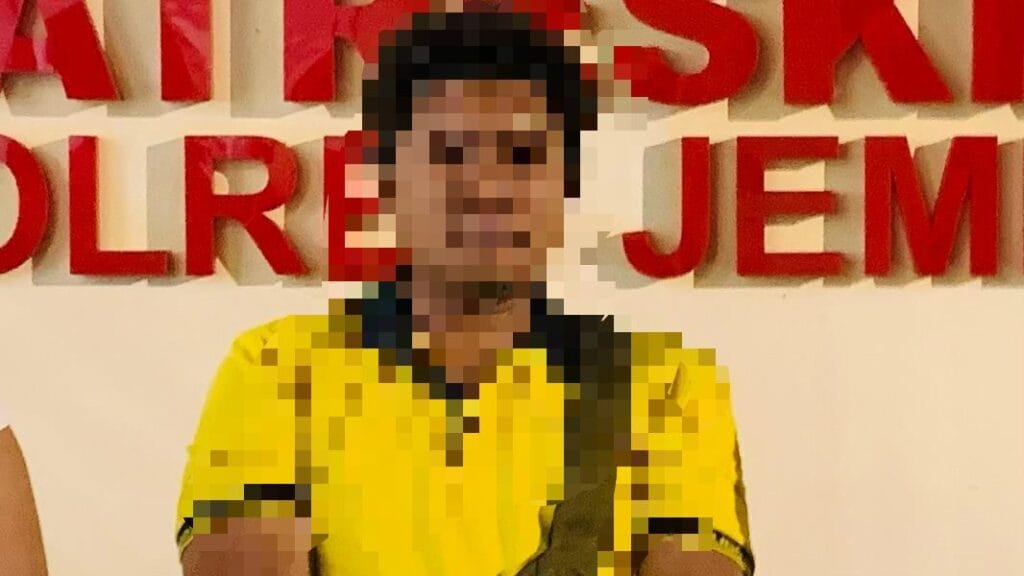 Pelaku penggelapan uang perusahaan untuk judi online, berhasil ditangkap Polresta Bulungan di wilayah Jember Jawa Timur.