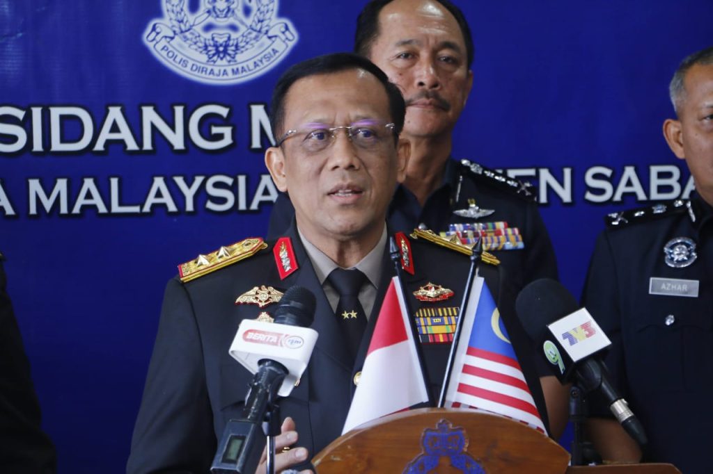 KERJASAMA: Kepolisian Daerah Kalimantan Utara mempererat kerja sama dengan Polis Kontinjen Sabah, Malaysia, dalam upaya menangani isu penyelundupan dan kejahatan lintas batas antara Indonesia dan Malaysia, khususnya di kawasan perbatasan Kalimantan dan Sabah, pada Senin (28/4/2025).