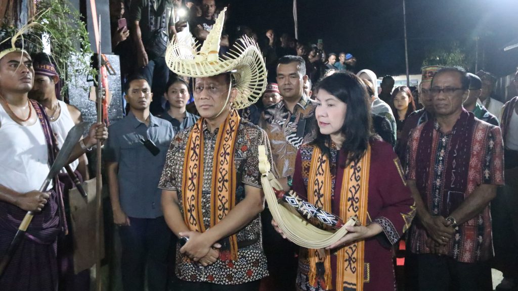 DIRESMIKAN: Dalam rangka memperingati Hari Bhayangkara ke-79 tahun 2025, Polda Kaltara menggelar kegiatan Bakti Kesehatan dan berbagai pelayanan kepolisian lainnya di kawasan Car Free Day Tebu Kayan Tanjung Selor Kabupaten Bulungan Provinsi Kaltara, Minggu pagi (29/06/2025).