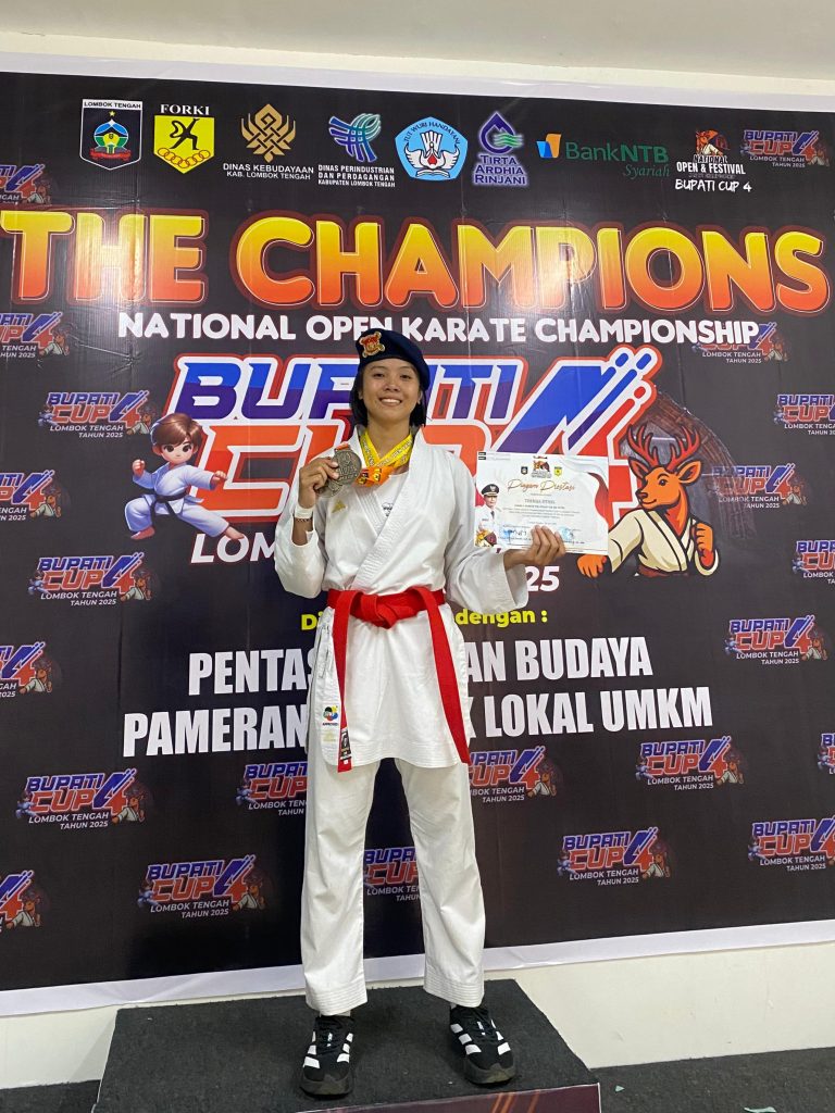 MEMBANGGAKAN: Tim Karateka Polda Kaltara mengirimkan 1 (satu) orang atlet Putri untuk mengikuti Open Turnamen Nasional Karate Bupati Cup ke-4 yang digelar di Gelanggang Olahraga (GOR) Kabupaten Lombok Tengah Provinsi Nusa Tenggara Barat yang dilaksanakan mulai tanggal 26 Juni hingga 29 Juni 2025.