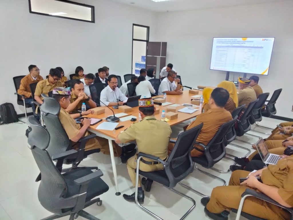 DEKONSENTRASI : Biro Administrasi Pembangunan menggelar Rakor Pelaksanaan Kegiatan Dekonsentrasi dan Tugas Pembantuan untuk Satuan Kerja Kementerian Pekerjaan Umum dan Kementerian Pertanian di wilayah Provinsi Kaltara.