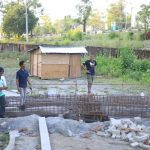 TINJAU LAPANGAN: Bupati Bulungan didampingi Kepala DLH Bulungan meninjau secara langsung progres pembangunan kawasan Kebun Raya Bundayati yang diterget rampung sebelum 12 Oktober agar dapat digunakan sebagai lokasi perayaan HUT Bulungan.