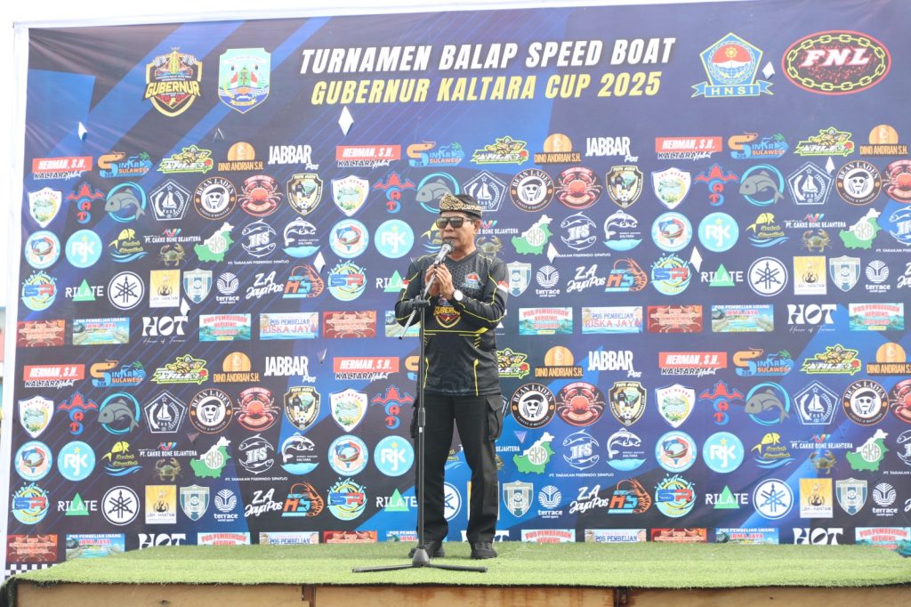 TURNAMEN : Gubernur Kaltara, Dr. H. Zainal A. Paliwang, S.H., M.Hum secara resmi membuka Turnamen Balap Speedbiat Gubernur Cup 2025 yang diselenggarakan di Lemakan Samudera, Tarakan, Ahad (3/8) pagi.