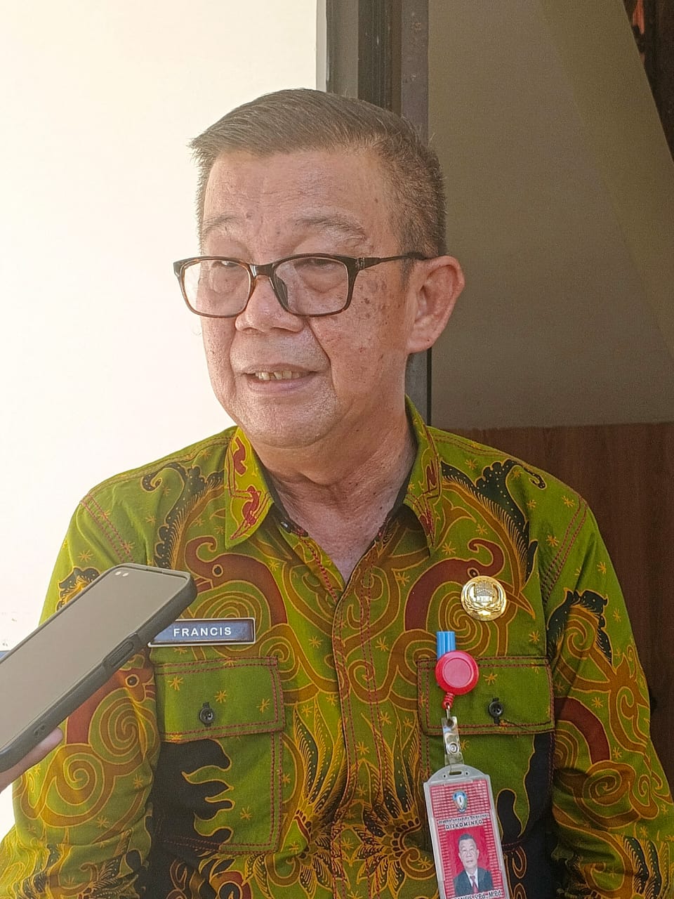 Kepala Dinas Komunikasi dan Informatika (Kominfo) Kabupaten Malinau Francis, S.Pd., M.Pd