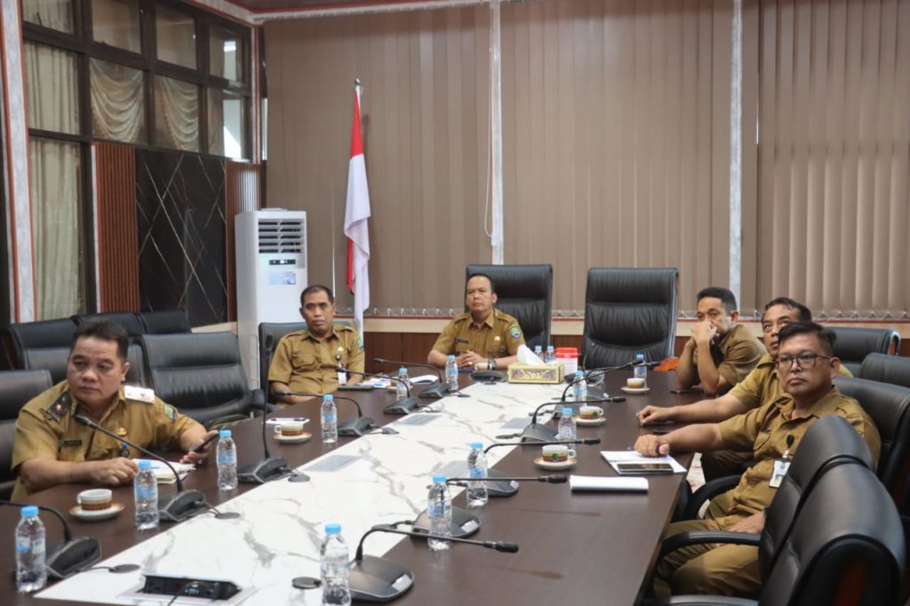Rapat koordinasi (rakor) nasional unsur kepala daerah di seluruh Indonesia membahas kasus keracunan makanan dalam Program Makanan Bergizi Gratis (MBG) serta percepatan penuntasan tuberkulosis (TBC), Senin (29/9/25).