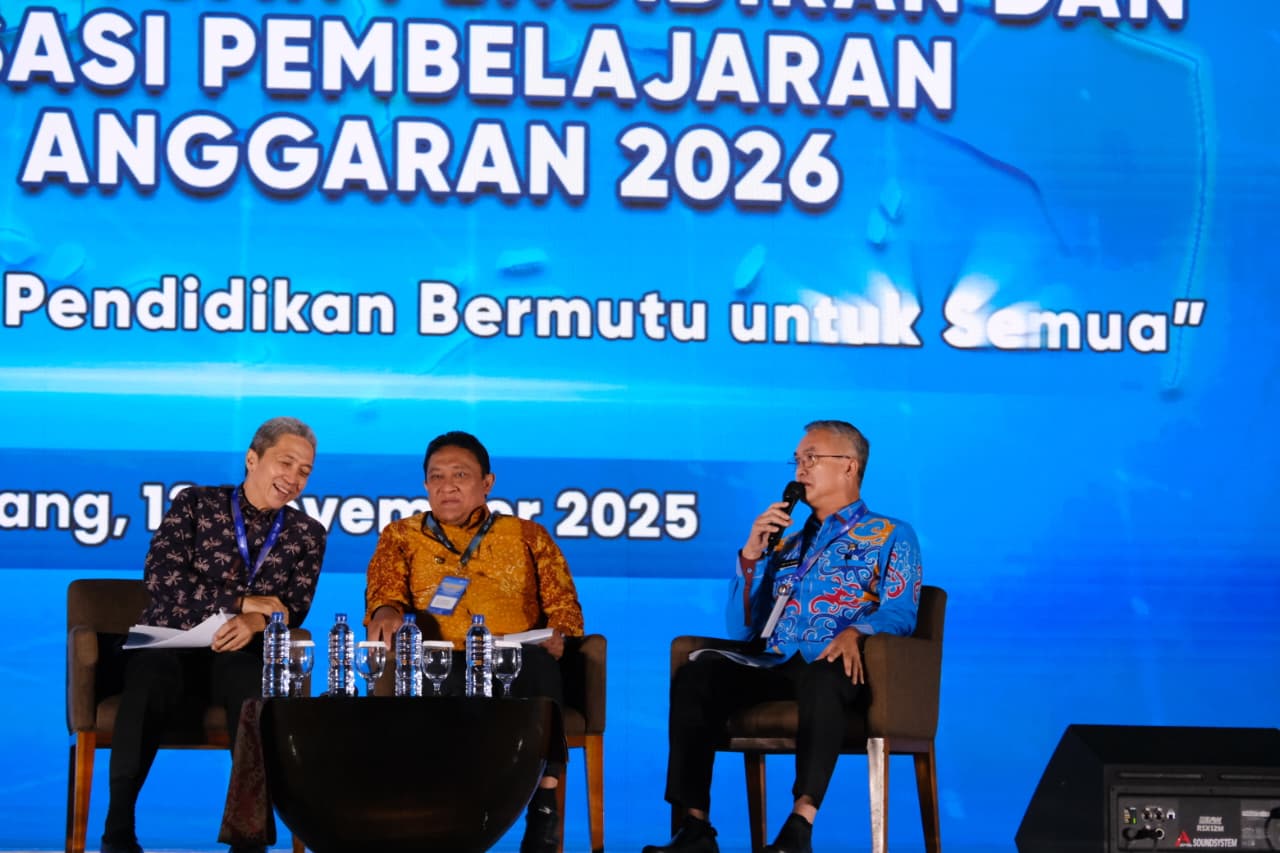 Bupati Malinau, Wempi W. Mawa