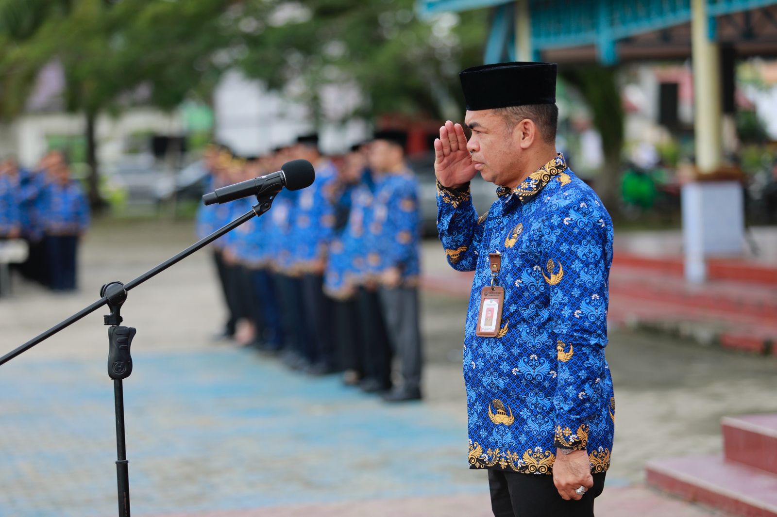 Pj. Sekprov Pimpin Apel Lingkup Pemprov di Lapangan Agatis