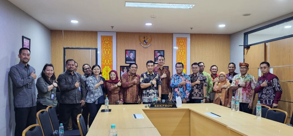 AUDIENSI:Sekprov terima audiensi Kemdiktisaintek dan jajaran SMA Unggul Garuda